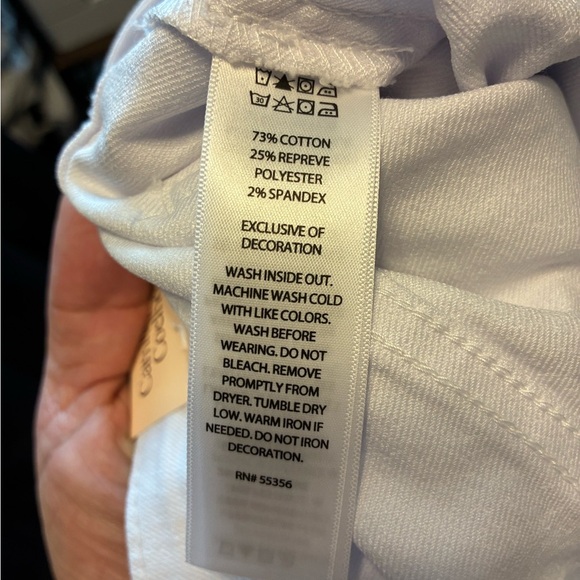 Camila Coelho White Straight Ankle Jeans with Gold Chain Detail - Size 8 NWT - Picture 10 of 10